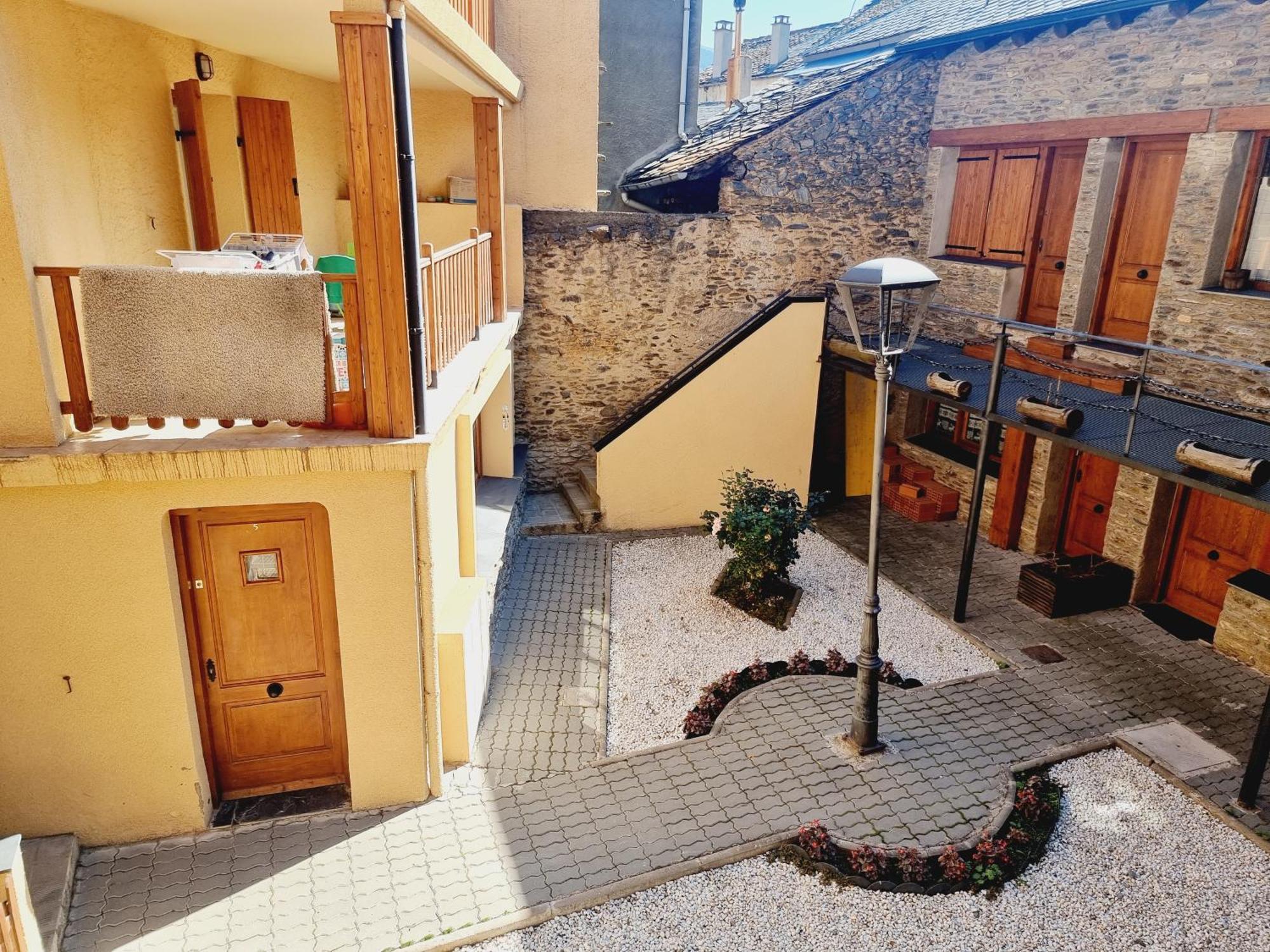Apto Rustico En Osseja Apartment Exterior photo